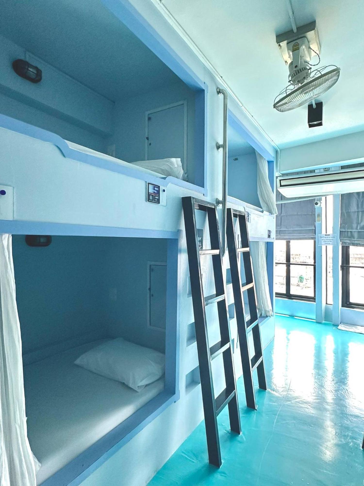 The Port Hostel Surat Thani Exterior foto